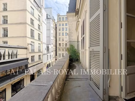 location appartement 2 pièces 58.75 m² à paris 1er (75001)  2 336 €