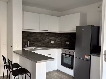 location meublée appartement 2 pièces 38 m² à aulnay-sous-bois (93600)  999 €