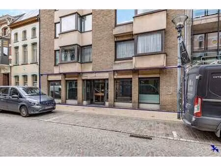 immeuble commercial idéalement situé au cœur de lokeren
