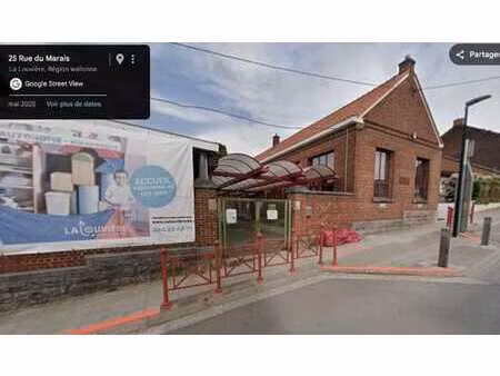 petite école sur une parcelle de 1.190 m²