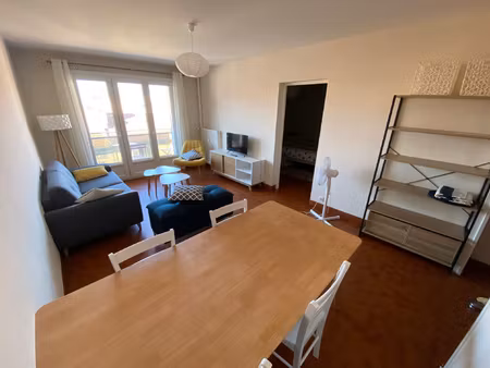 appartement t4 meublé de 93.35 m2 avec balcon et cave