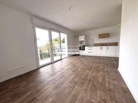 vente appartement 3 pièces à vitré pavillon-maisons rouges (35500) : à vendre 3 pièces / 6