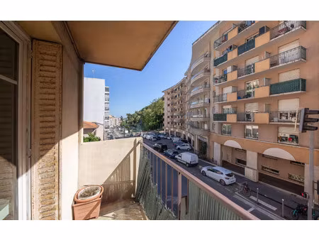 appartement nice 68 m² t-3 à vendre  223 000 €