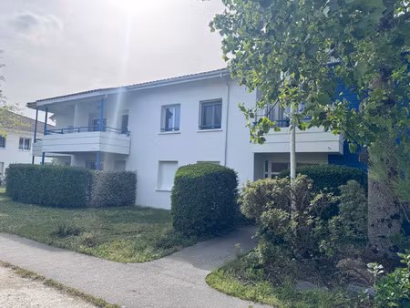 exclusivité charmant t2 avec balcon plein sud  piscine et