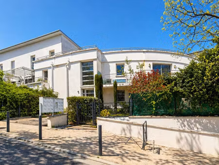 t3 duplex avec terrasse et parking ? investissement locatif t