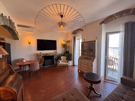 appartement 2 pièces  44 m2  vue mer exceptionnelle.
