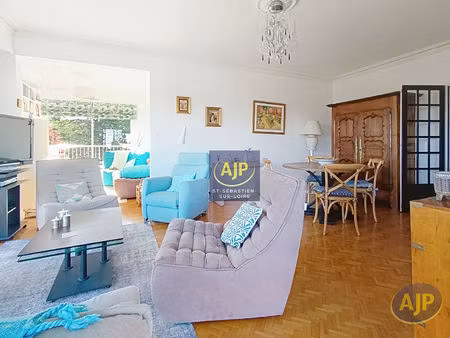 bord de loire t5 3 chambres 117m²