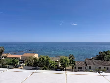 appartement t2 vue mer 52 m2 + terrasse 198 000 eur sole