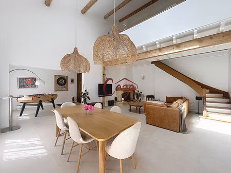 maison saint caprais de bordeaux 8 pièce(s) 230 m2 avec dépendance