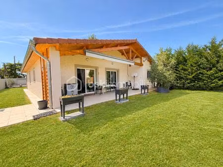 maison de 97 m² à saint-hilaire-du-rosier