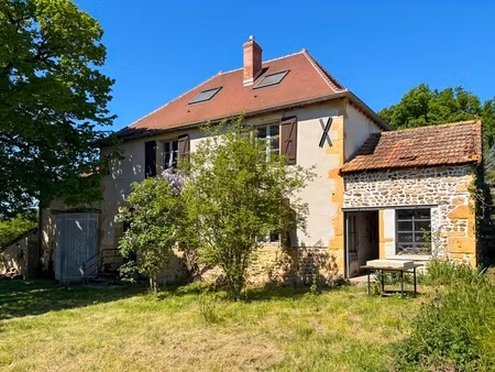 maison de caractere  toiture recente  dependances et projet pret a realiser