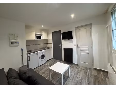 studio / 20m² / corbeil essonnes (rer d)