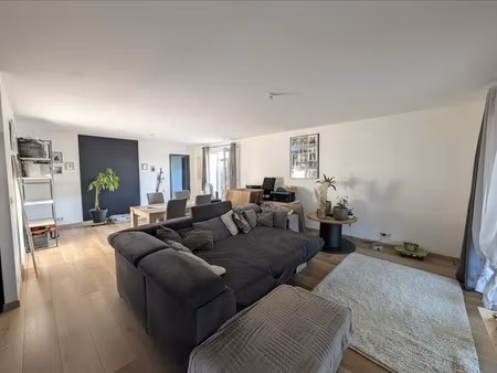 maison - 90 m2 - 4 pièces - non meublé