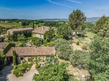 prestigieuse maison de 350 m2 en vente oppède le vieux  france
