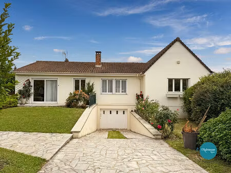 vente maison 7 pièces  129.00m²  le mée