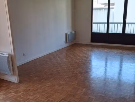 t4 1er etage/5 rue coste caluire