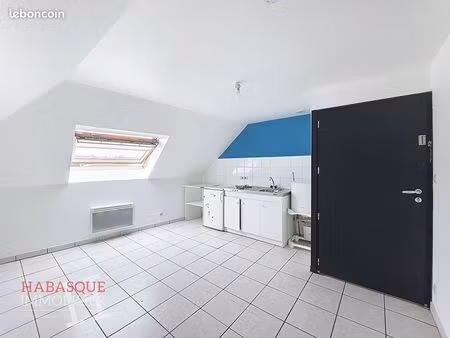 appartement 1 pièce 14 m²