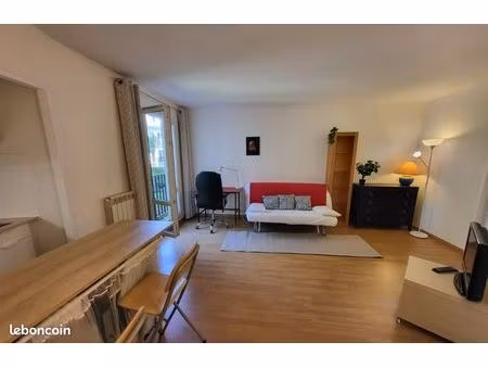 studio meublé 29m2 + parking souterrain