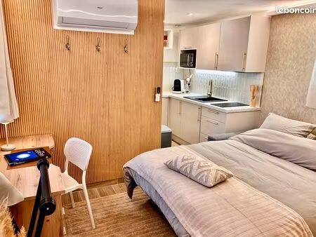 studio cosy  meublé et équipé idéal étudiant. cocon tout neuf proche technolac prêt à vivr