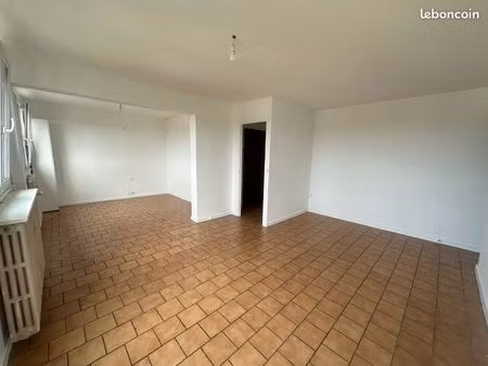 grand appartement t3