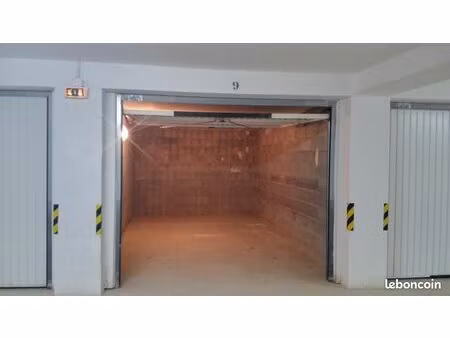 location garage box ferme