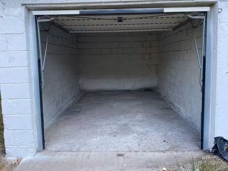 garage à louer