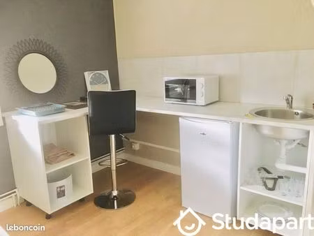 appartement 1 pièce 10 m²