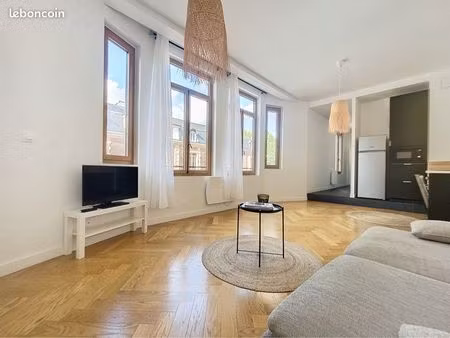 charmant t2 meuble