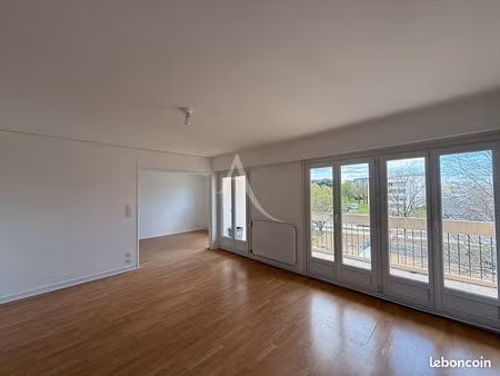 appartement 4 pièces 118 m²