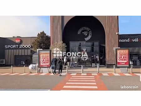 local commercial 2 pièces 53m² à louer 1687 - l'isle sur sorgue 84800
