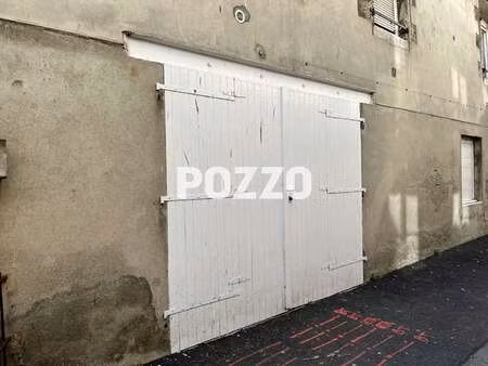 vente garage et parking à granville (50400) : à vendre / 22m² granville