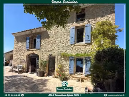 vente maison 6 pièces 210 m² camaret-sur-aigues (84850)