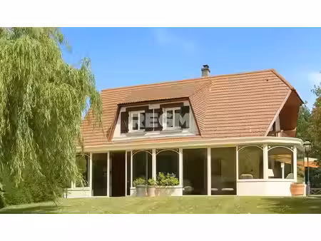 en exclusivité : maison de 236m2 sur 3500m2 - sous compromis