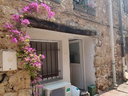 bagnols en foret location maison de village t3