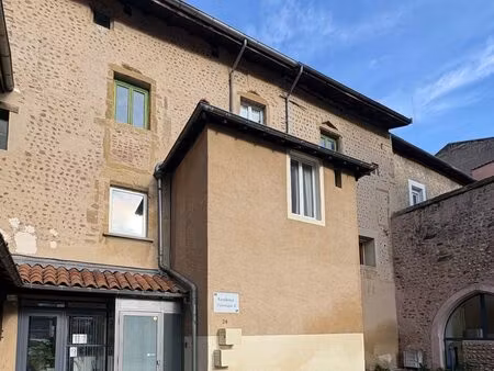 ténement immobilier 2 appartements meublés loués