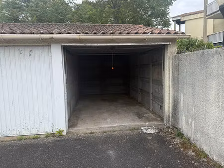 parking / box gradignan 14 m2