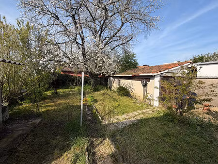 rare ! le bouscat - parcelle 339m2  maison à démolir - fort potentiel construction