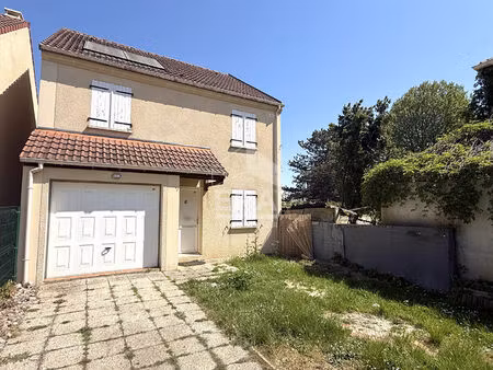 maison récente de 2012 avec 88 m² à nangis