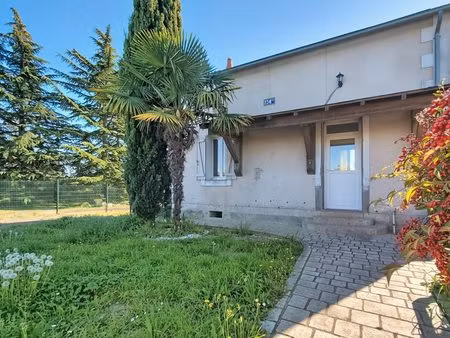 saint-denis-sur-loire - maison 6 pièces 87m²