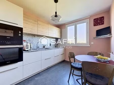appartement 85 m² rénovation de qualité proche commerces