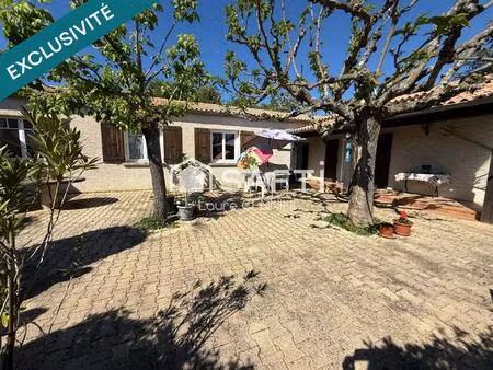 valreas  maison de plain pied sur vaste parcelle.