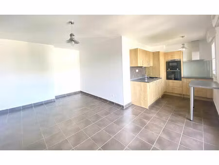 appartement voisins le bretonneux - 3 pièces - 60.26 m2