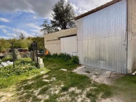 idéal stockage ou terrain de loisirs