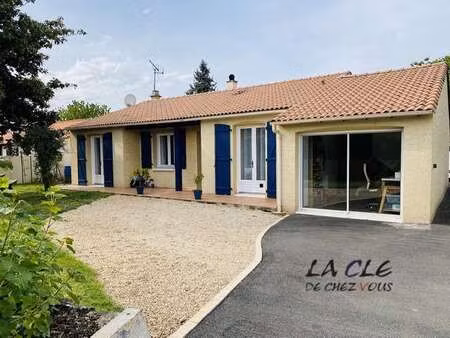 vente maison à coulon (79510) : à vendre / 116m² coulon