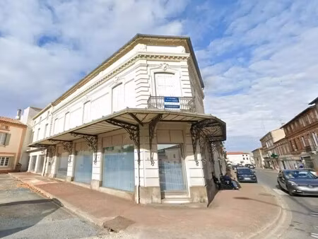 location commerce lavaur 81500 370m²