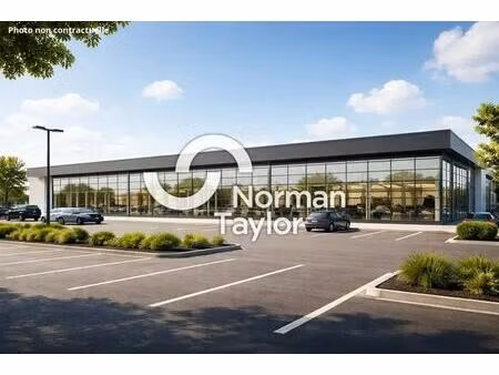 location commerce nimes 30000 496m²