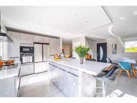 maison 6 pièces 107 m²