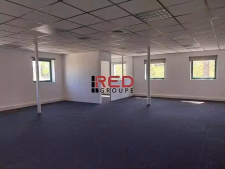 location bureaux 65 m² à 174 m²