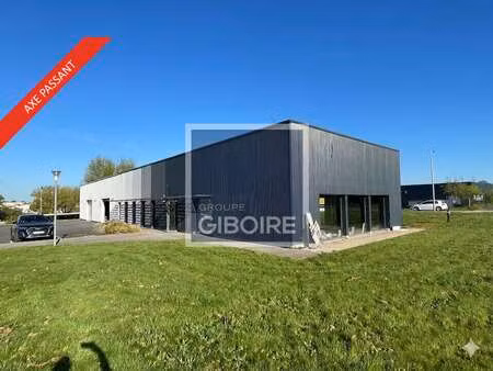 location local d'activités 500 m²