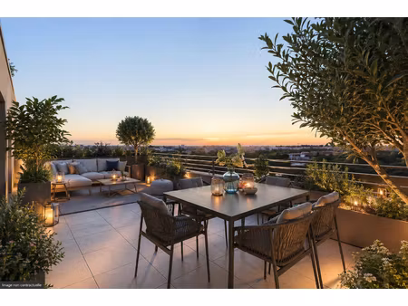 magnifique t4 dernier étage avec terrasse & parking à thiais